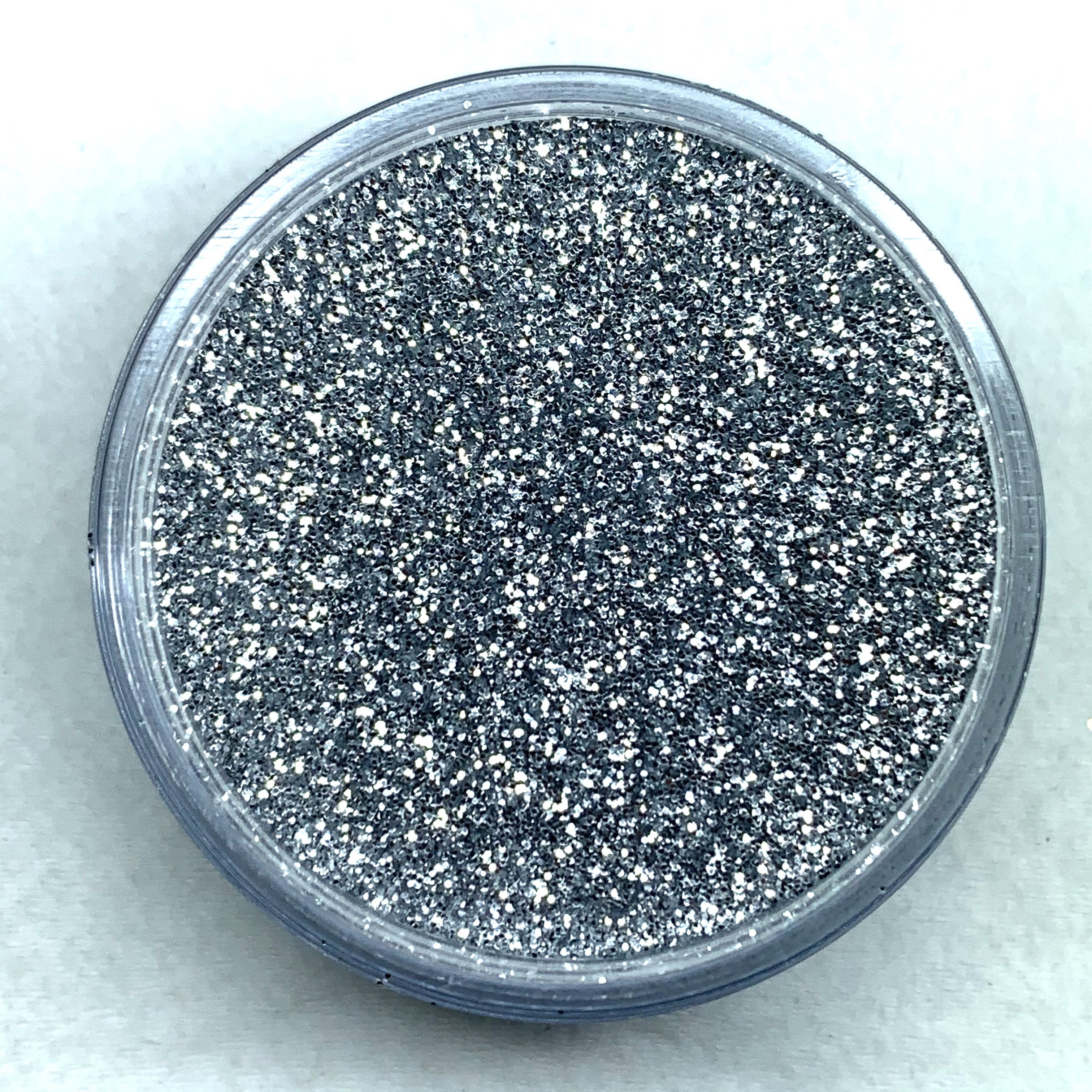 Essence Glitter - Silver Splendour